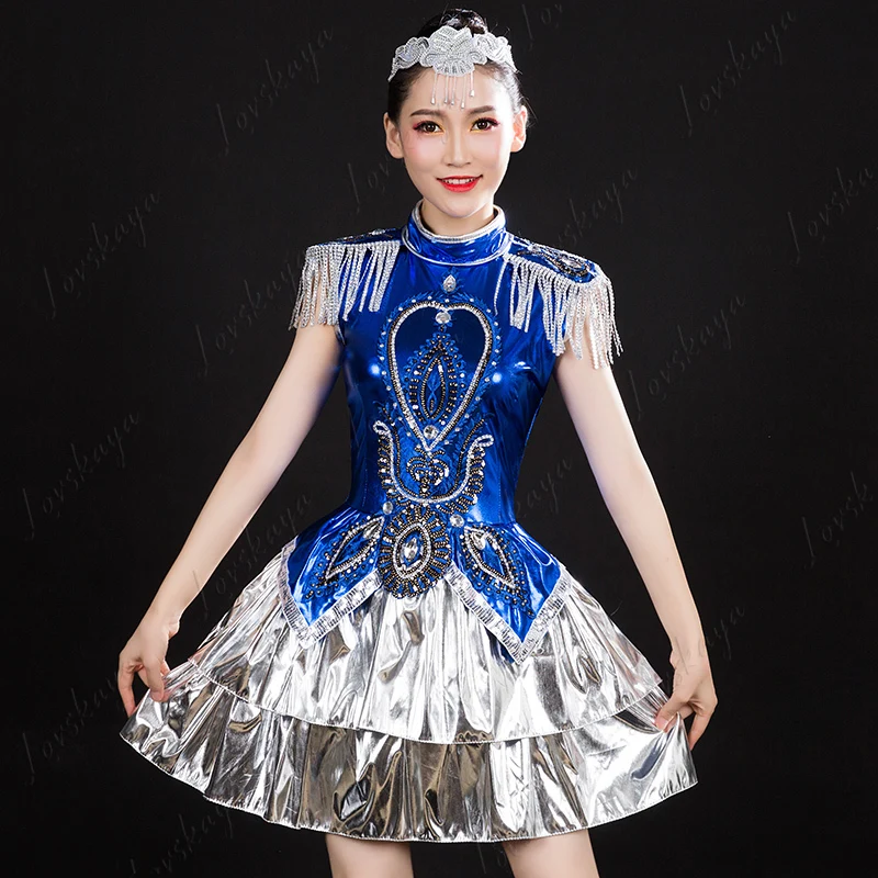 

Взрослый женский современный танцевальный костюм с блестками, квадратный джазовый танцевальный костюм, комплект с короткой юбкой для открытия