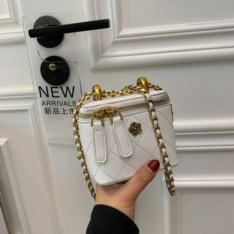 2024 Luxury Diamond Chain Crossbody Bags for Women Fashion Brands Shoulder Bag Adjustable Strap Zipper Box