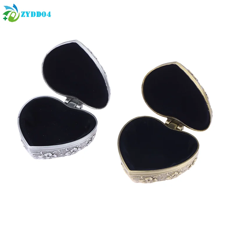 ●1Pcs Vintage Flower Heart Shaped Alloy Jewelry Box Dustproof Ring Organizer Small Trinket Storage Christmas Gift Packaging Box