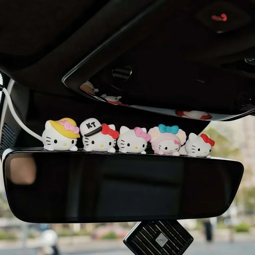 Kawaii Sanrio 헬로 키티 3D 귀여운 자동차 장식 항목 장난감 만화 애니메이션 오토바이 장식 책상 장식 소녀 드라이버 선물