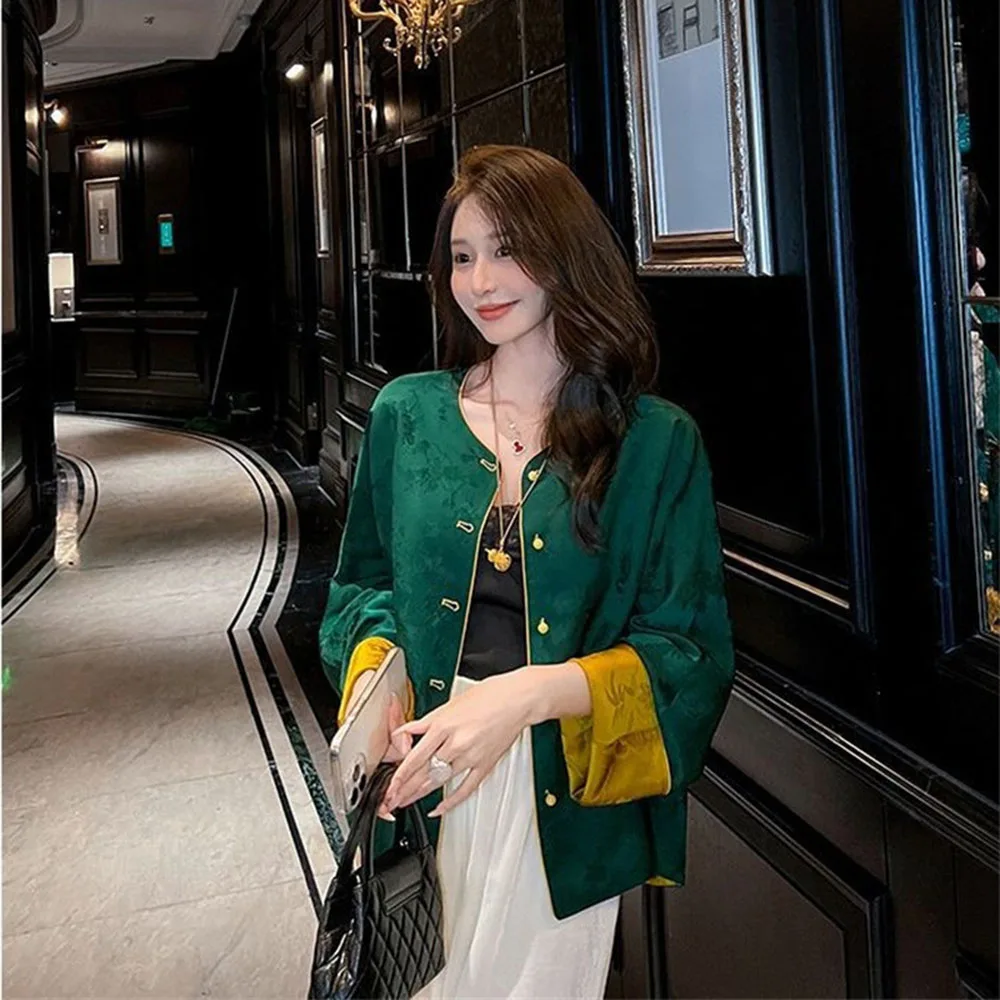 New Chinese Style Frog Button Jacket Women's Spring Autumn 2026 New Popular Retro Round Neck Jacquard Top Coat Female Outerwear
