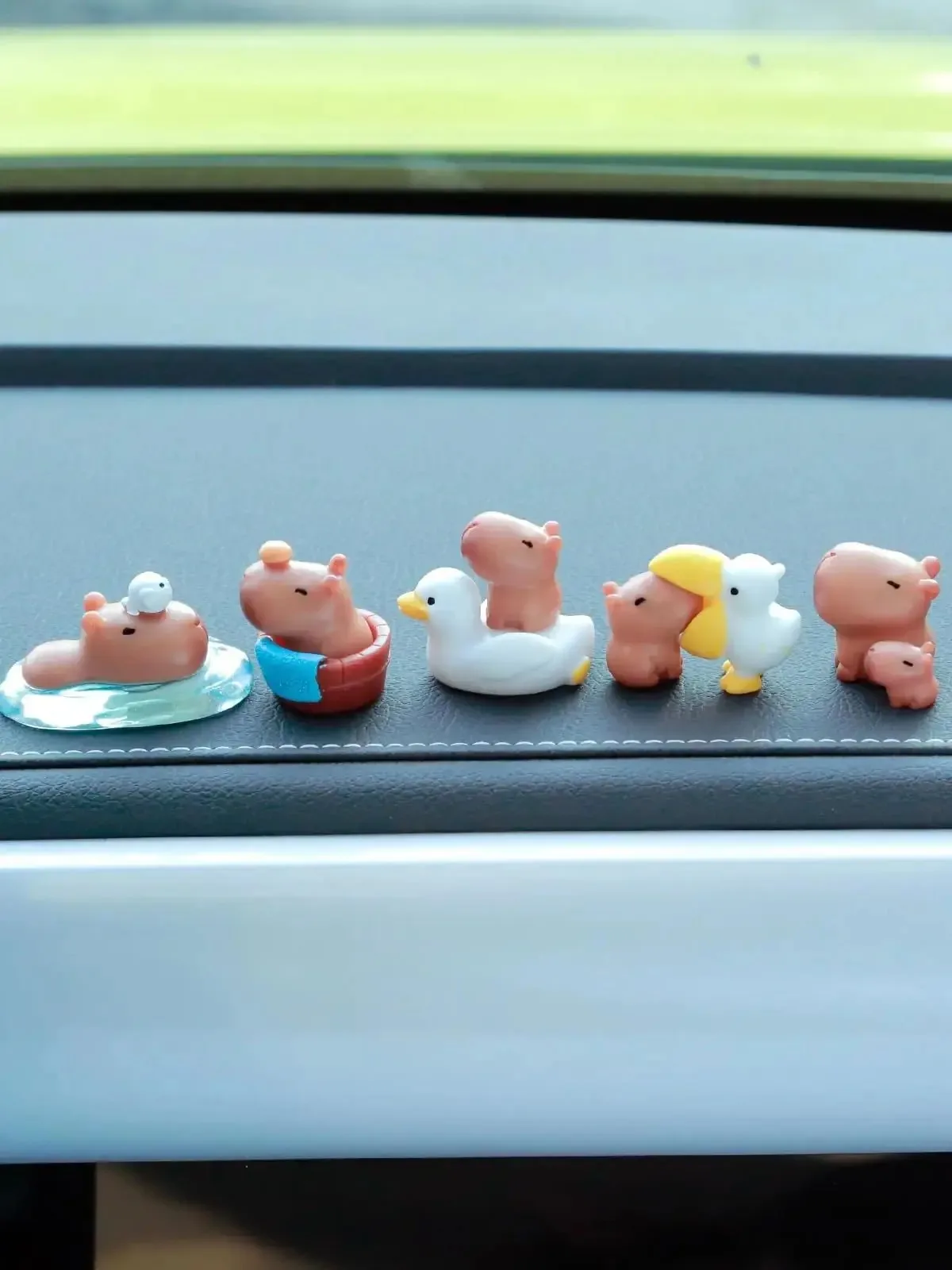 10-teiliges Capybara-Miniatur-Set – kleine Schreibtischdekoration aus Kunstharz für Büro/Zuhause, niedliche Tierfotografie-Requisiten und Sammlergeschenk