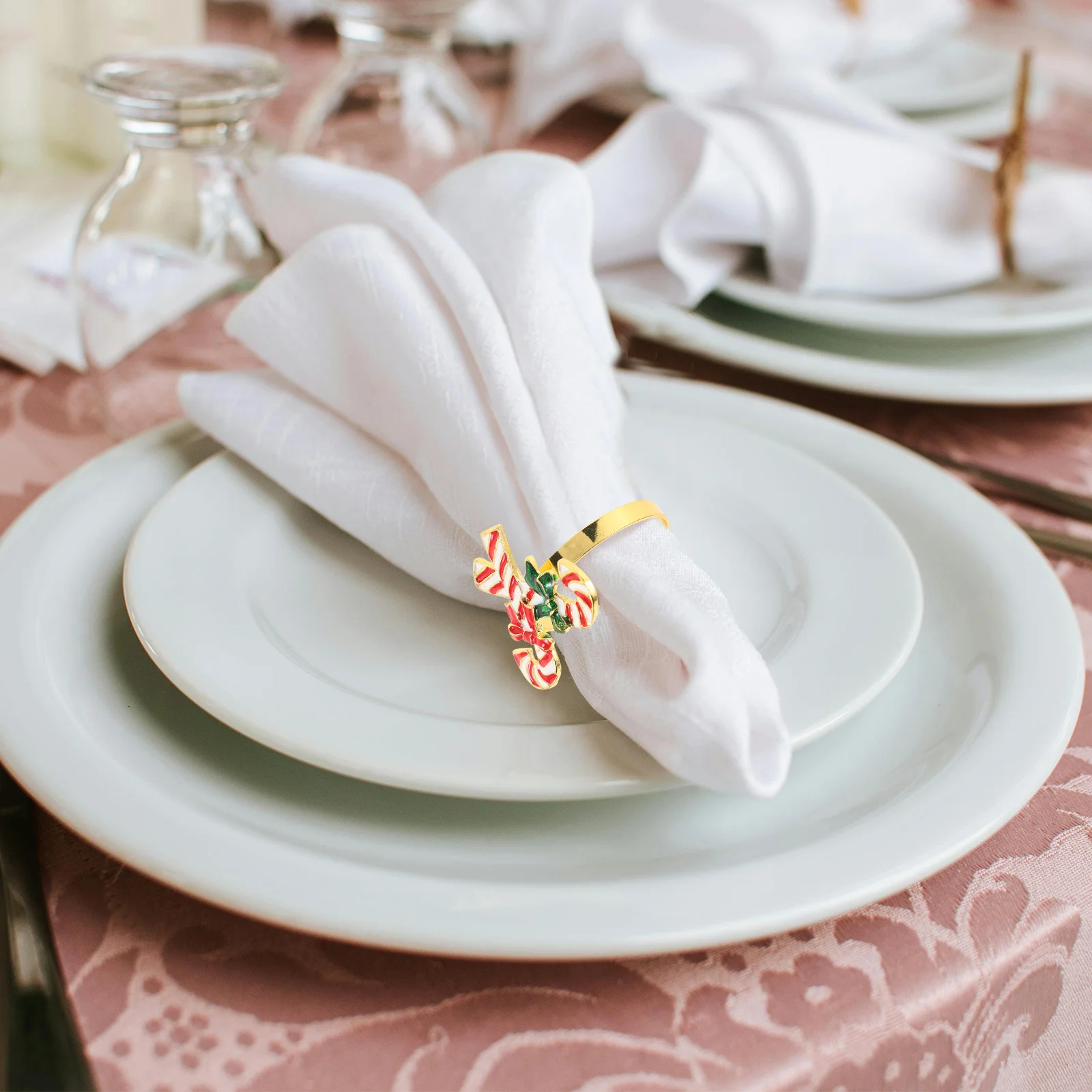 

4pcs Napkin Rings Christmas Cane Shape Alloy Easy Clean Decorative Table Setting Holiday Party Wedding Decoration Xmas Gift