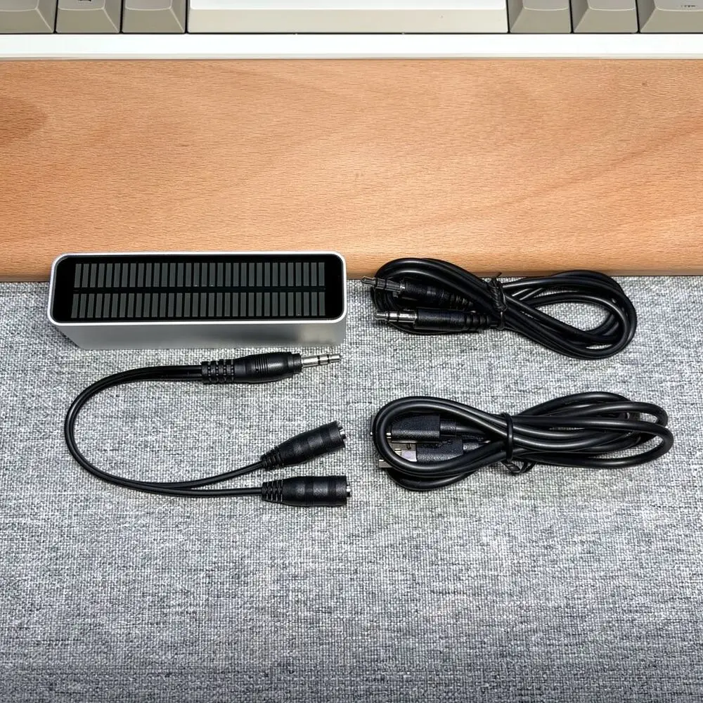 For For AK DB32D PRO Audio Signal Rhythm Meter Sound Activated Stereo Level Light Aluminum Alloy Studio Desk Visualizer