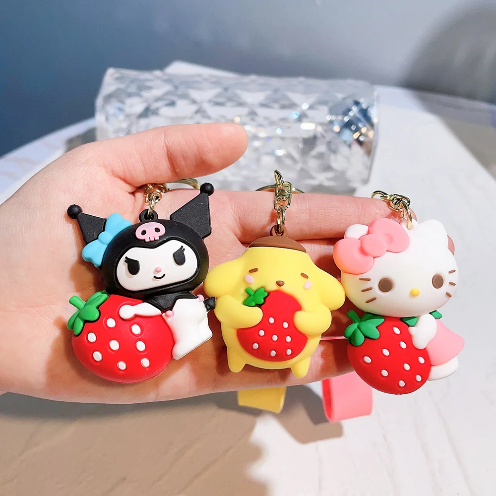Portachiavi Sanrio a tema Fragola Cinnamoroll Kuromi My Melody Hello Kitty Portachiavi Borsa Impiccagioni Figurina Accessorio per borsa con ciondolo