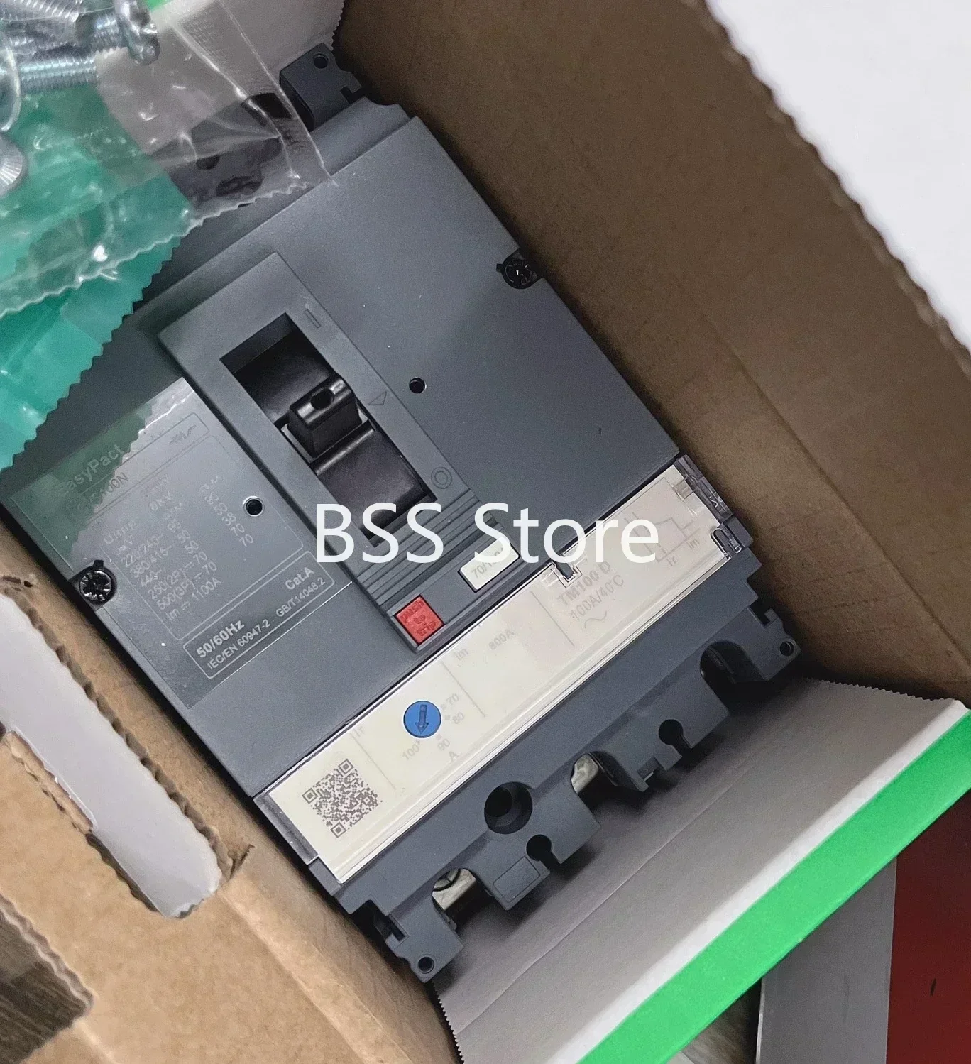 

Molded Case Circuit Breaker LV510477 CVS100N TM100D 3P3D Plastic Case Circuit Breaker Module