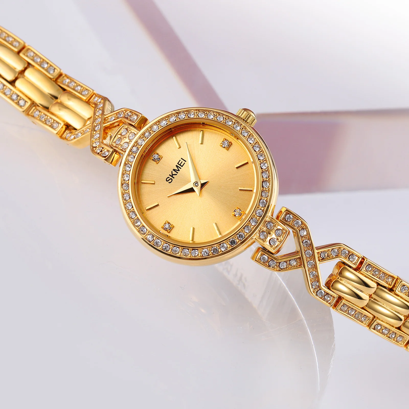 SKMEI Elegant Quartz Watches Romantic Style Women's Watch Fashion Ladies Wristwatches Female Clock Waterproof Relogio Feminino