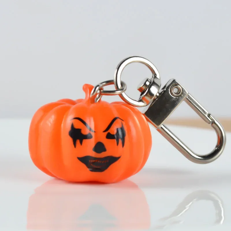 Porte-clés Créatif en PVC avec Tête de Citrouille d'Halloween, Mini Modèle de Voiture, Pendentif de Sac, Accessoires Personnalisés pour Couple, Cadeau