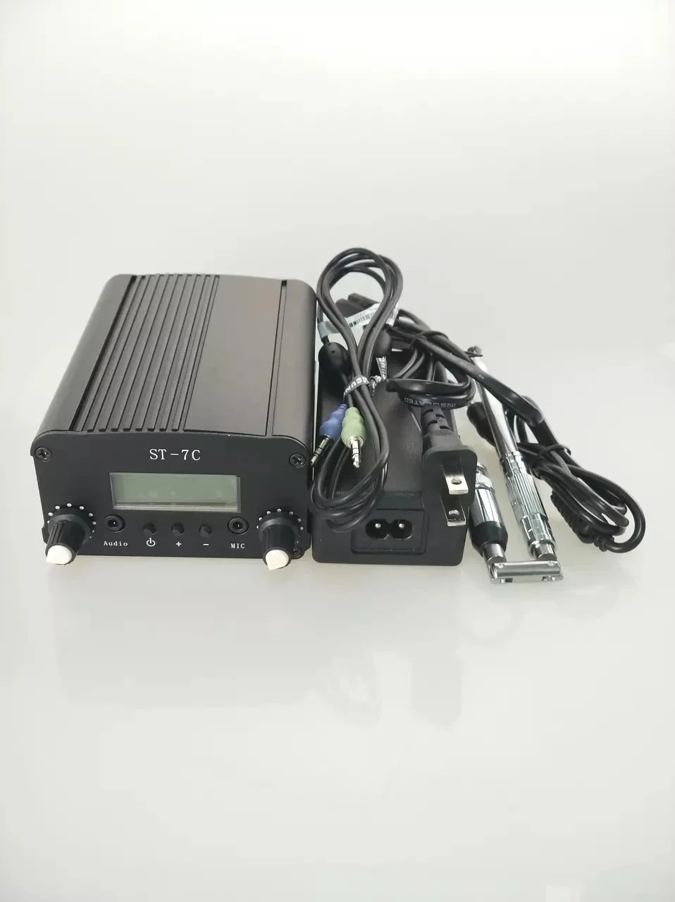 

1W/7W 12V 3A 76-108MHZ Stereo PLL FM Transmitter Broadcast Radio Station + power + Antenna