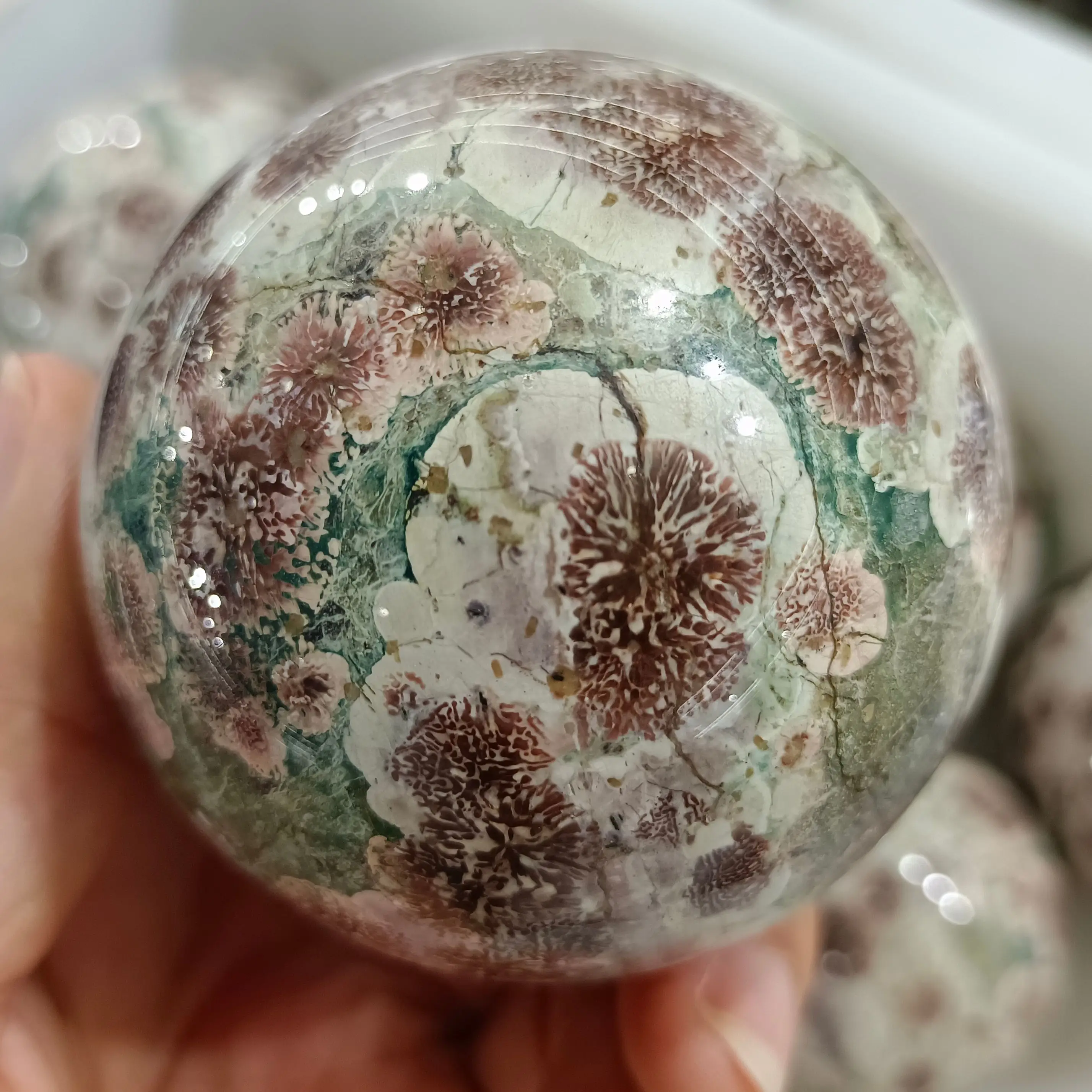 

Natural Green Sakura Agate Stone Ball Quartz Crystal Mineral Specimen Reiki Spiritual Healing Home Office Decorative Gift