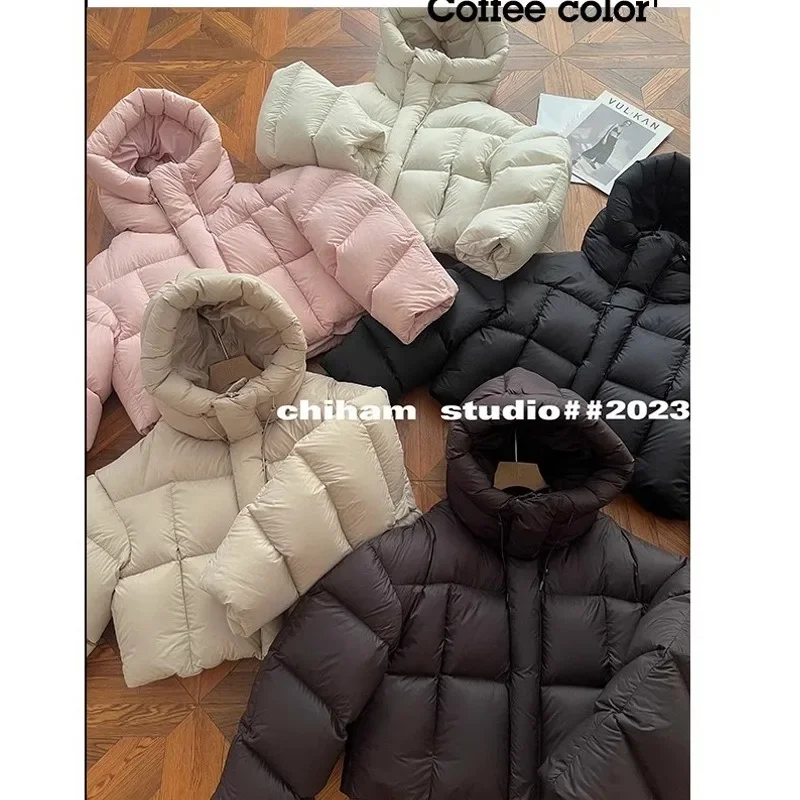 Piumino corto soffice da donna invernale ispessito manica lunga abbottonatura patch disegni design cappotto con cappuccio abbigliamento donna ampio