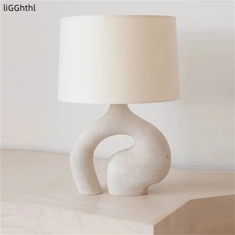 Modern Resin Table Lamp Romantic And Warm White Design Embellishes The Family Living Room Bedroom Decorative Table Lamp