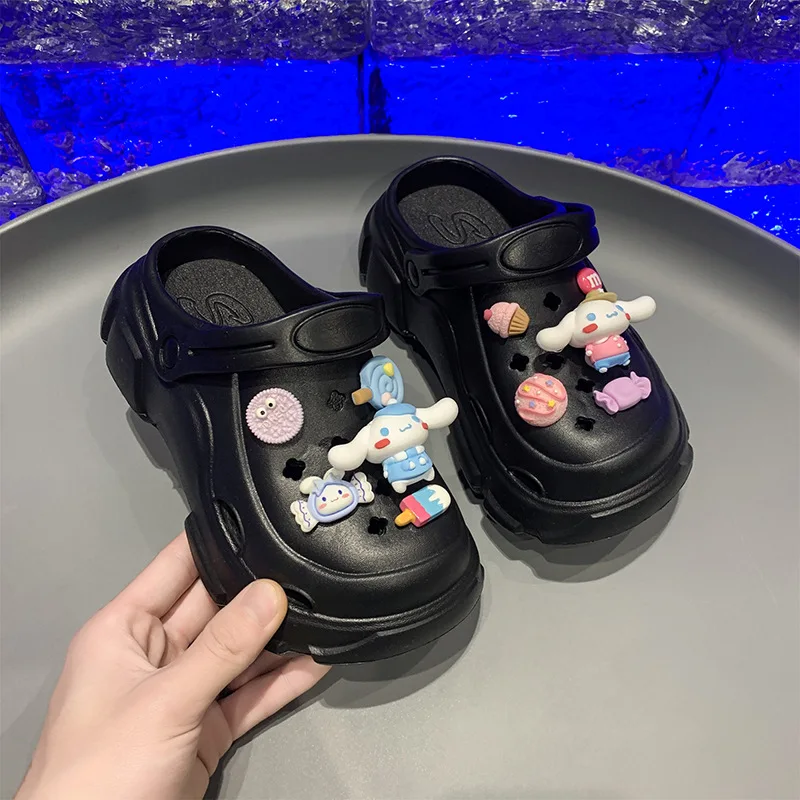 Sandalias de dibujos animados de Anime Cinnamoroll para niños, zapatillas suaves antideslizantes, zapatos de playa, accesorios bonitos, regalo para niñas, novedad de verano