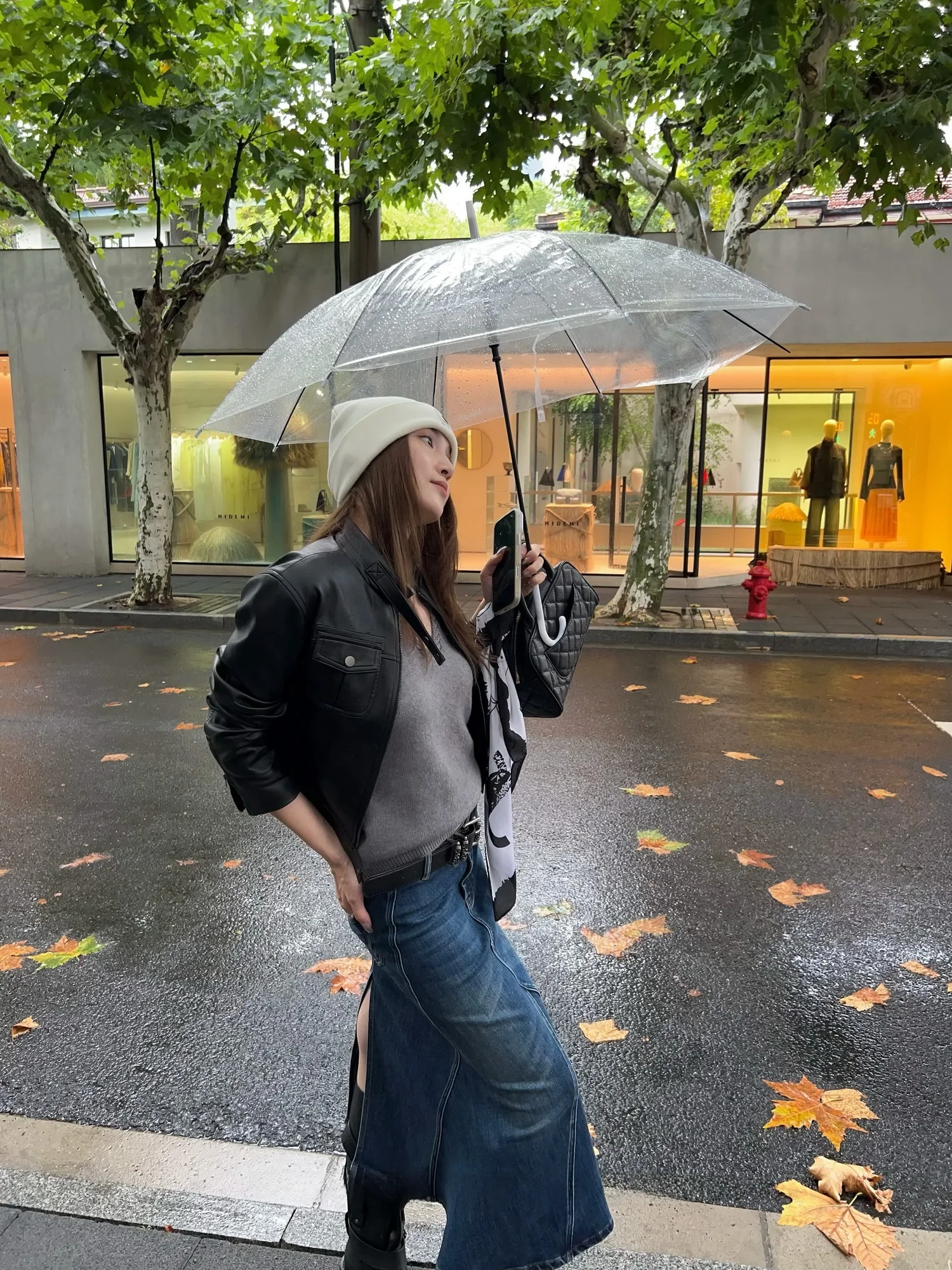 Jaqueta de Couro Sintético Feminina Estilo Motoqueira Slim Fit Manga Longa da Moda