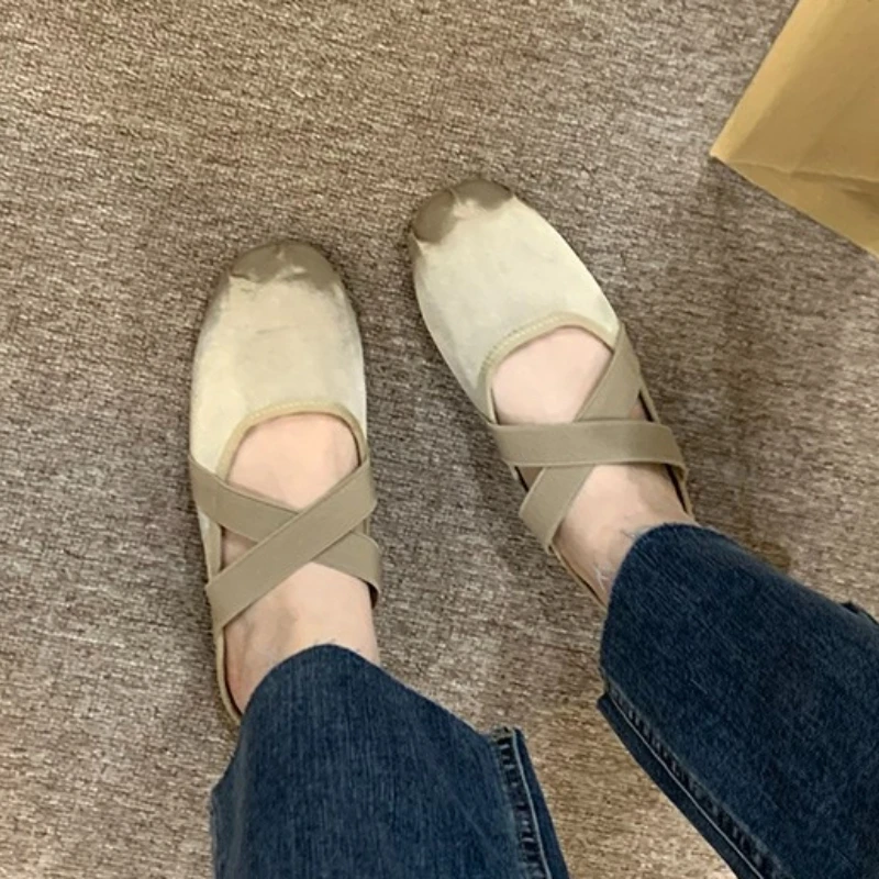 

Женские элегантные балетки-шлепанцы, летние дизайнерские сандалии, новинка 2026 года, повседневная обувь, шлепанцы-вьетнамки, женские тапочки