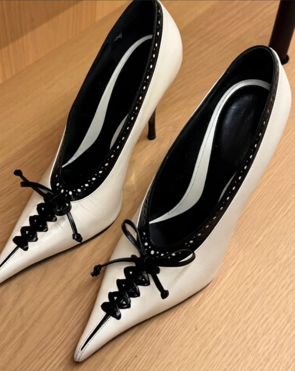 Black Contrast Trim Pointed Toe Stiletto Heels Front Bow Lace-up Design Elegant Contrast Color Slip-on Daily Pumps