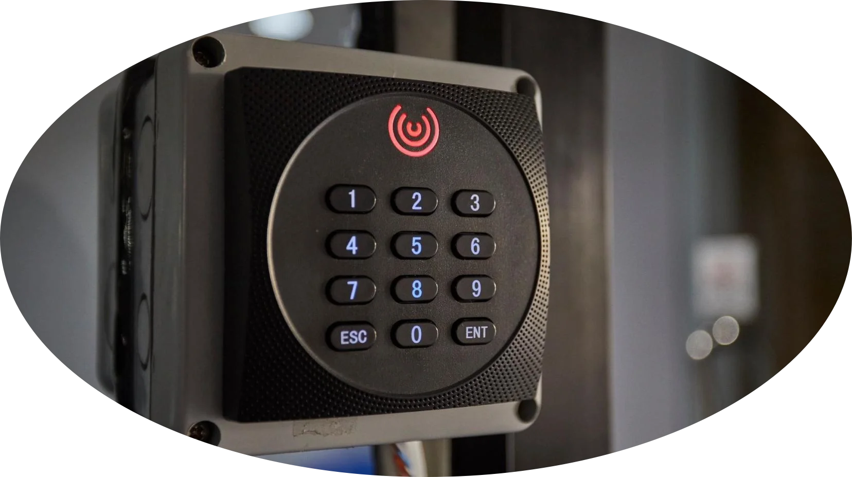 KR602M 13.56MHz RFID Wiegand 26/34 Reader NFC IC Card IP65 Waterproof Backlit Keypad Hotel Apartment Door Access Control