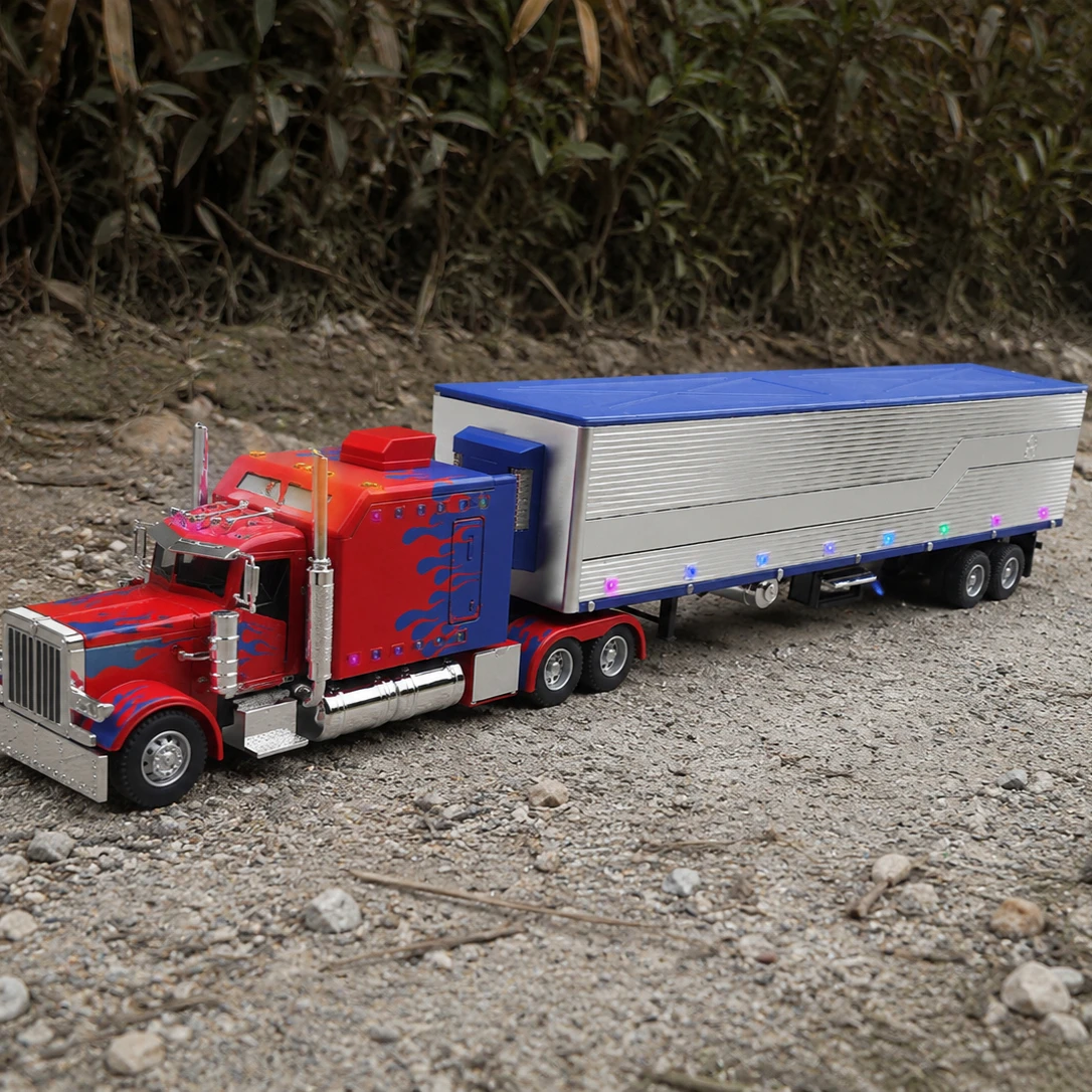 

1:24 Peterbilt 389 Version Alloy Container Truck Model, Realistic Diecast Toy, Collectible Ornament Birthday Gift for Boyfriend