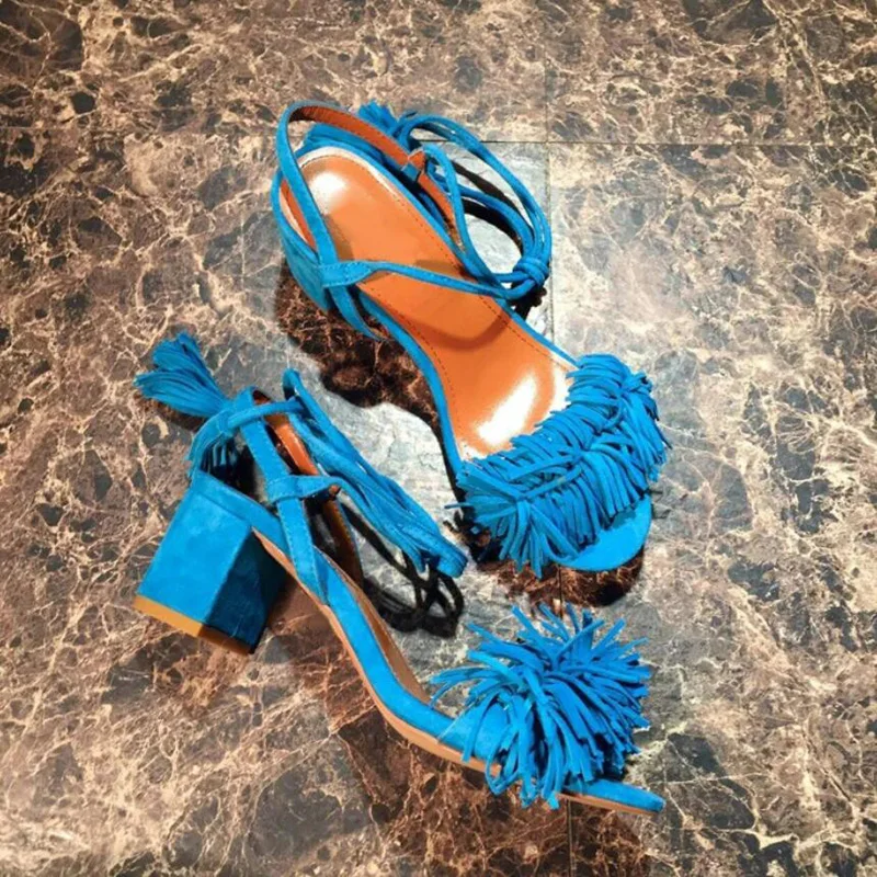 Sandalias con cordones y borlas de ante para mujer, zapatos sexys de tacón grueso medio, con flecos y Punta abierta, color amarillo, rojo y azul, para vestido de fiesta y boda