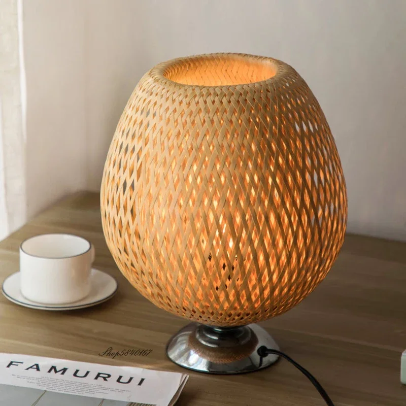 Vintage Bamboo Table Lamps Chinese Style Handmade Wooden Desk Lamp for Living Room Bedroom Decoration Creative E27 Beside Lamp