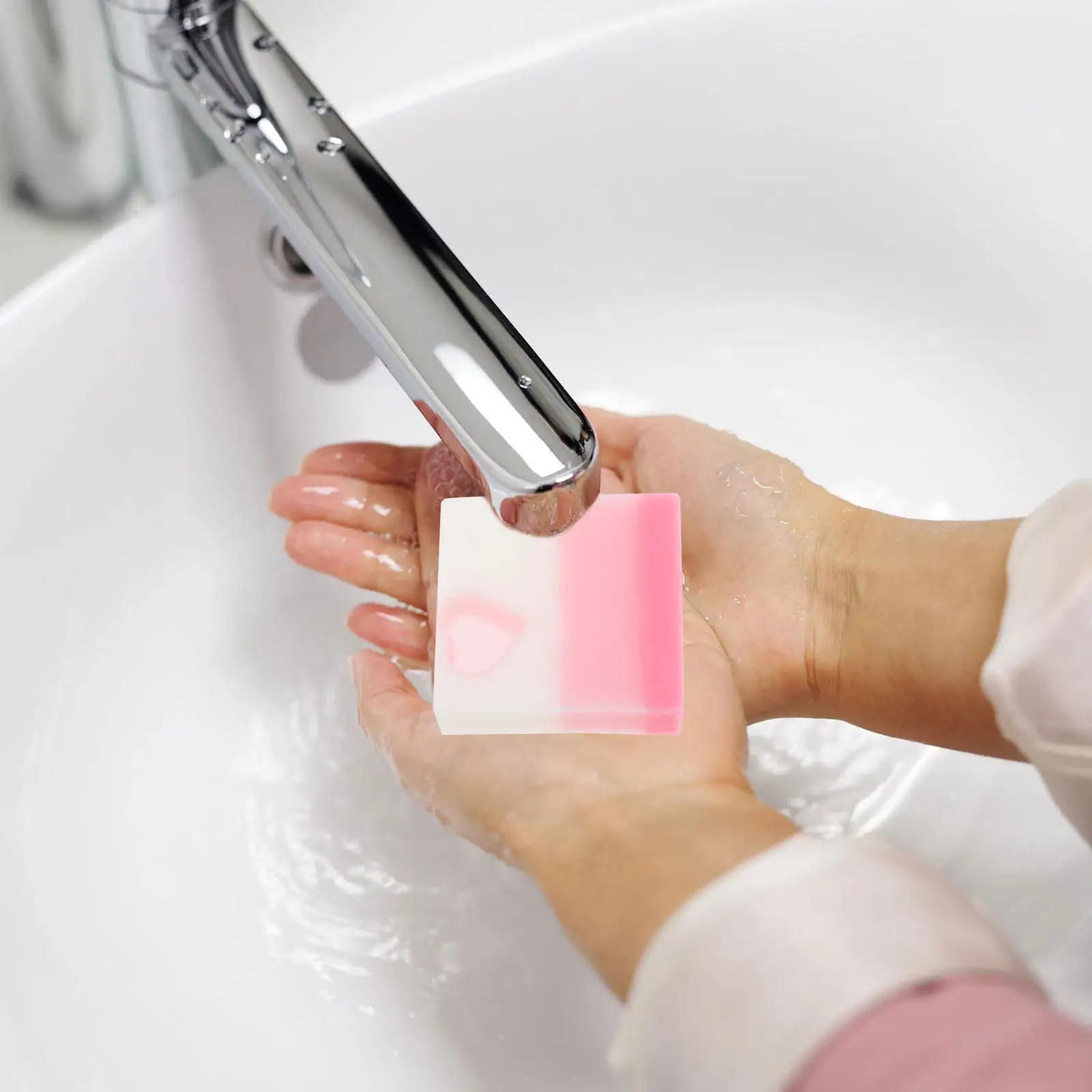 

Lavender Essential Oil Handmade Soap Bar Refreshing Skin Exfoliating Scrub Soap Bar for Face Body Bath Shower Smooth Softening