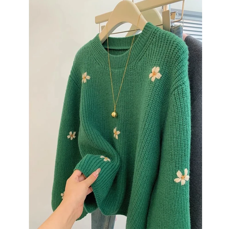 Women Retro Floral Embroidery Sweet Chic Knitted Sweater Autumn Winter Simple Long Sleeve Pullover Tops Y2K Casual Loose Jumper