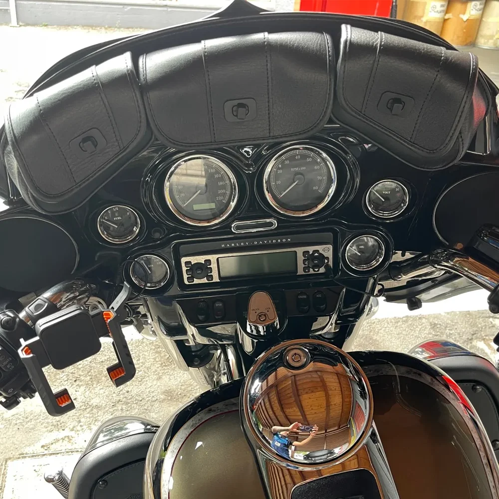 Motorcycle Windshield Batwing Fairing PU leather Pouch 3-Pocket Bag For Harley Electra Street Glide Touring Bike 1996-2013