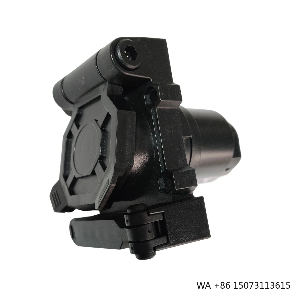 Heavy-Duty USA Vehicle 7-Way RV & 5-Way Flat Trailer Socket with 4-Hole Mount & Impact-Resistant Cover