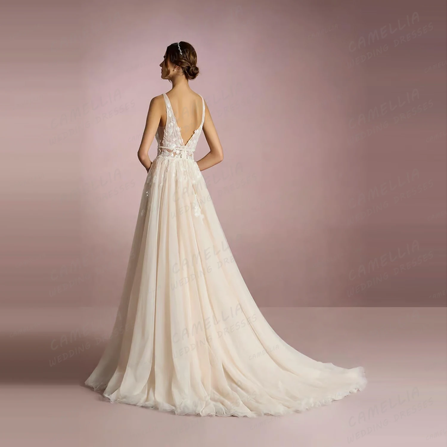 Abiti da sposa linea A da donna semplici Appliques senza maniche scollo a V Backless Sweep Train Abiti da sposa Abiti da sposa personalizzati