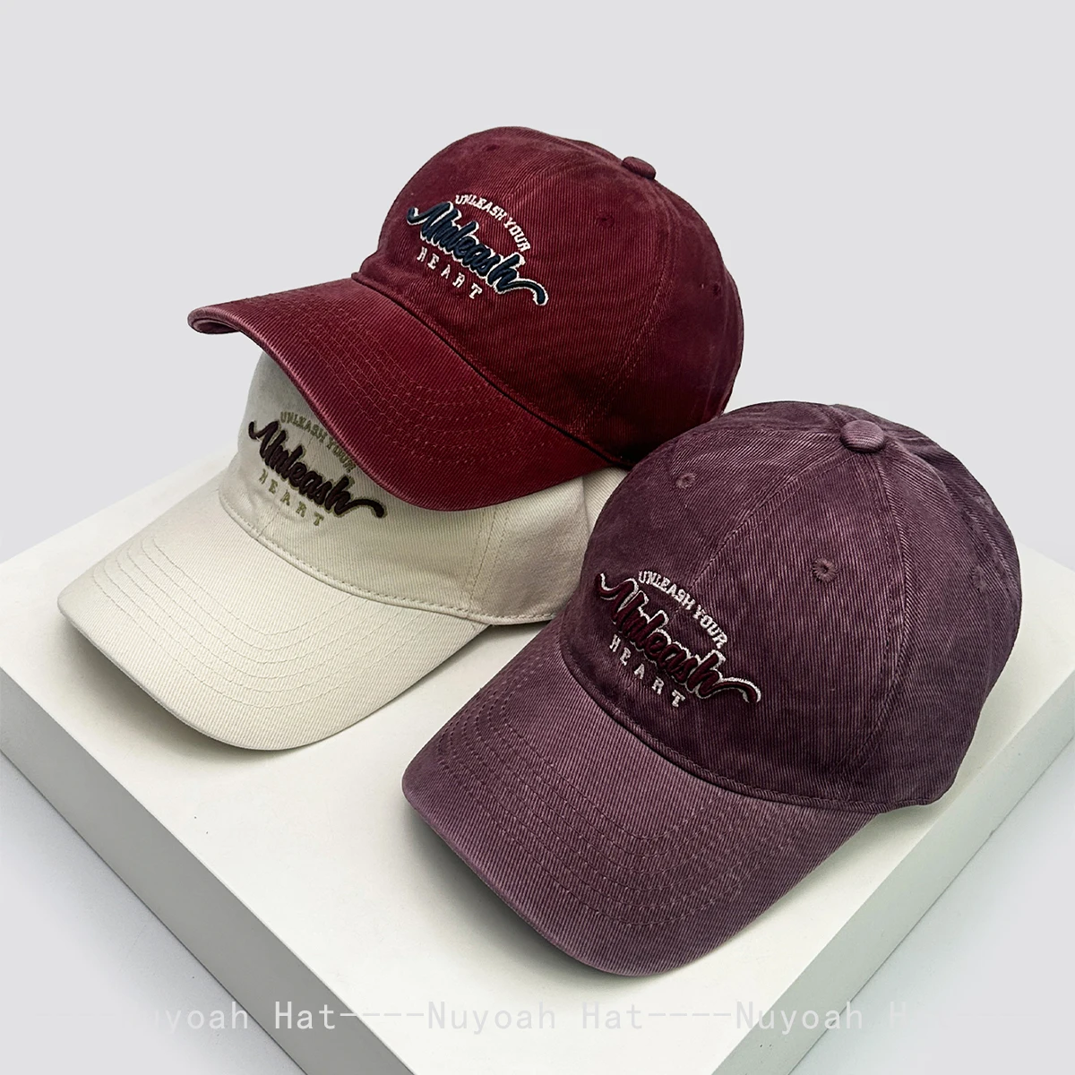 

New Men Women Korean ins 3D Letter Embroidery Baseball Hats Sunshade Retro Versatile Casual Peaked Caps College Style Fashion