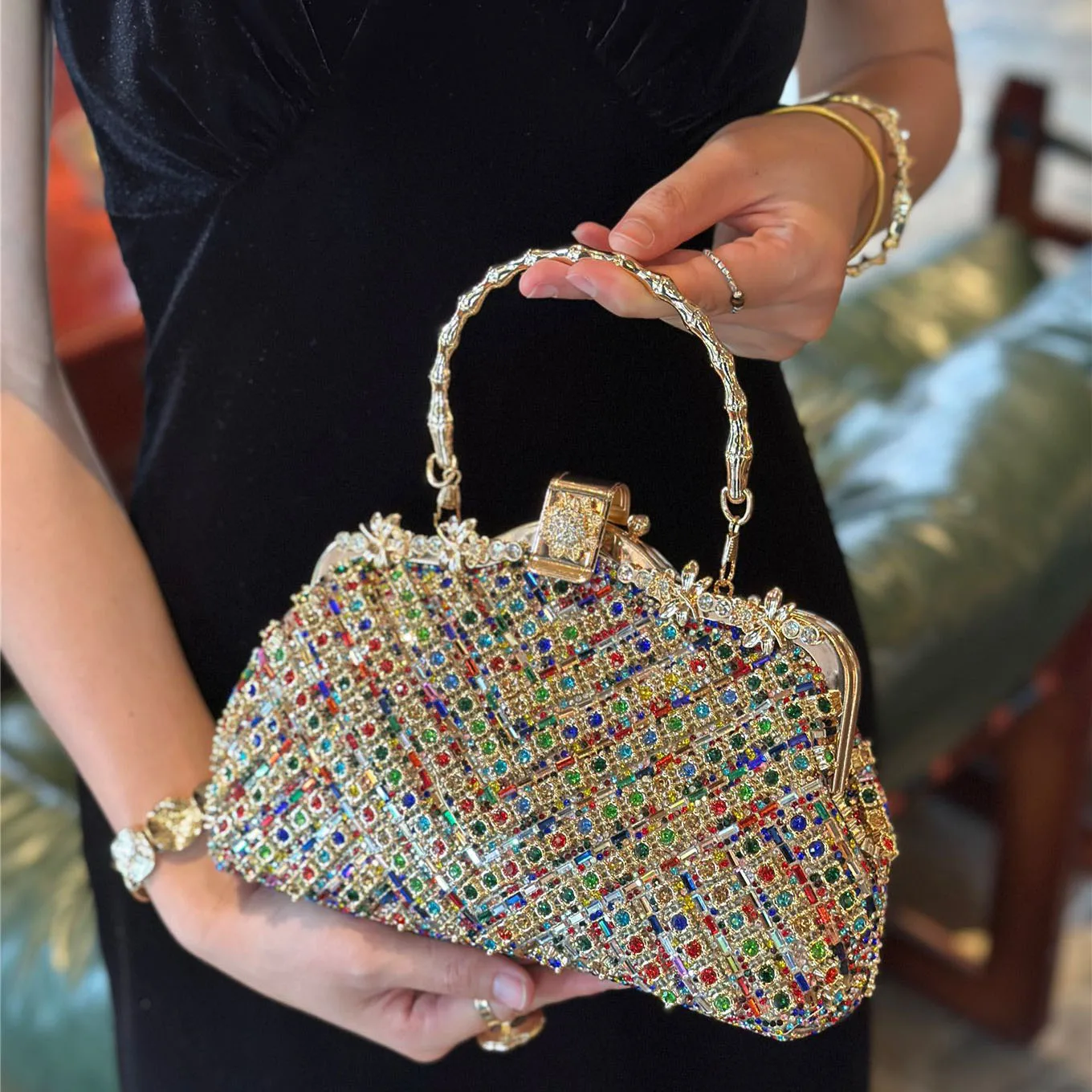 

Luxurious Design Full Rhinestone Banquet Bag For Women American 2026 New Fashion Vintage Elegant Shining Evening Handbags