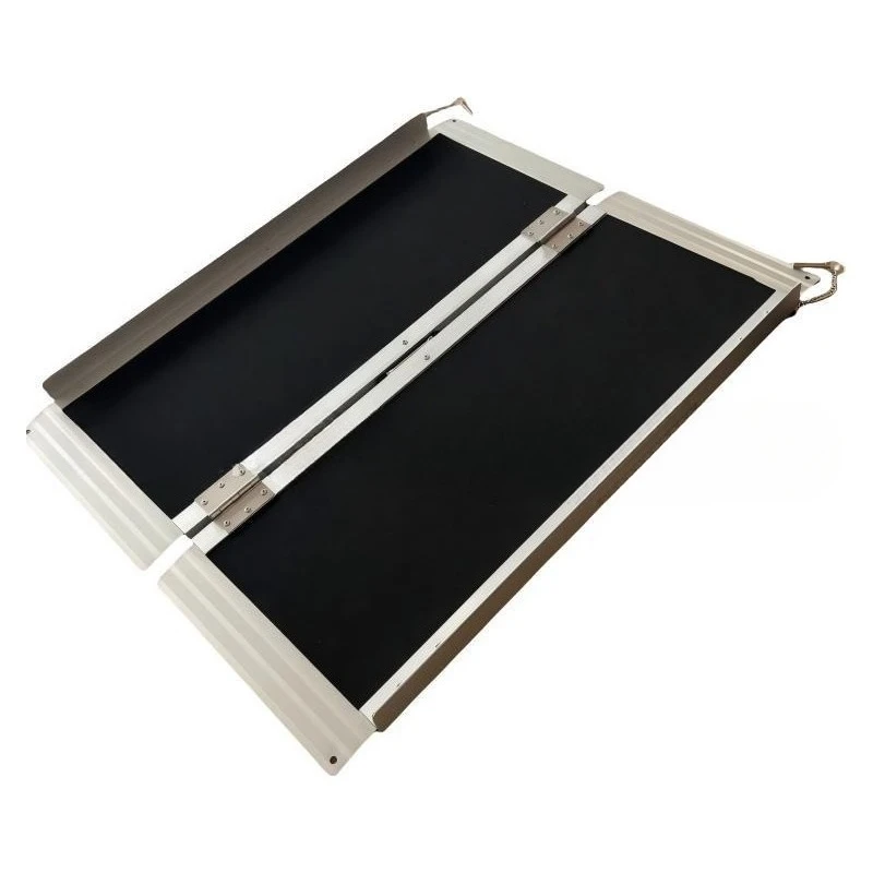 Mobility Wheelchair Ramp Aluminum Alloy Folding Wheelchair Ramp Portable Non Slip Wheelchair Ramp with Handle