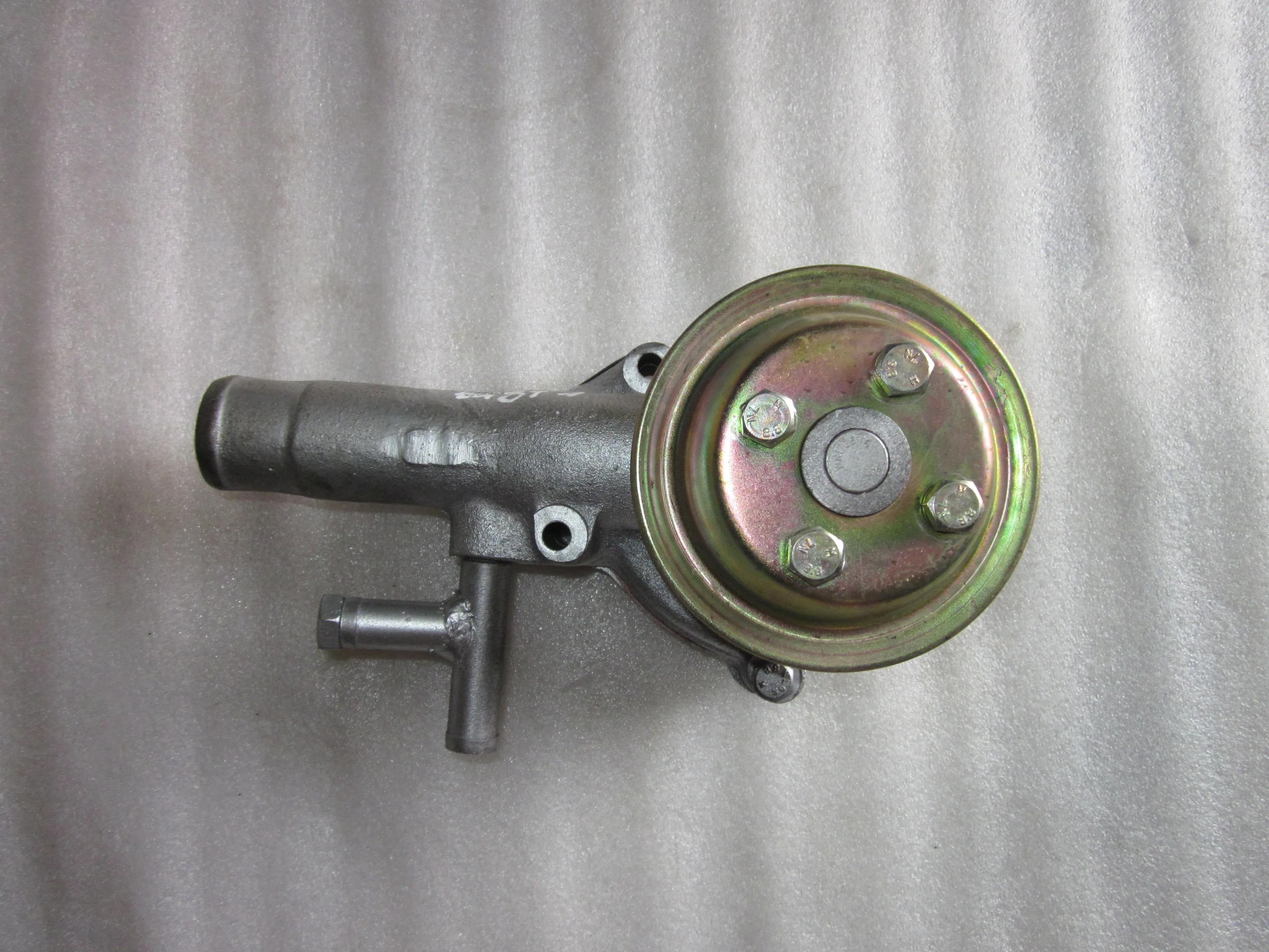 

Водяной насос (без термостата) для Laidong KM4L22BT