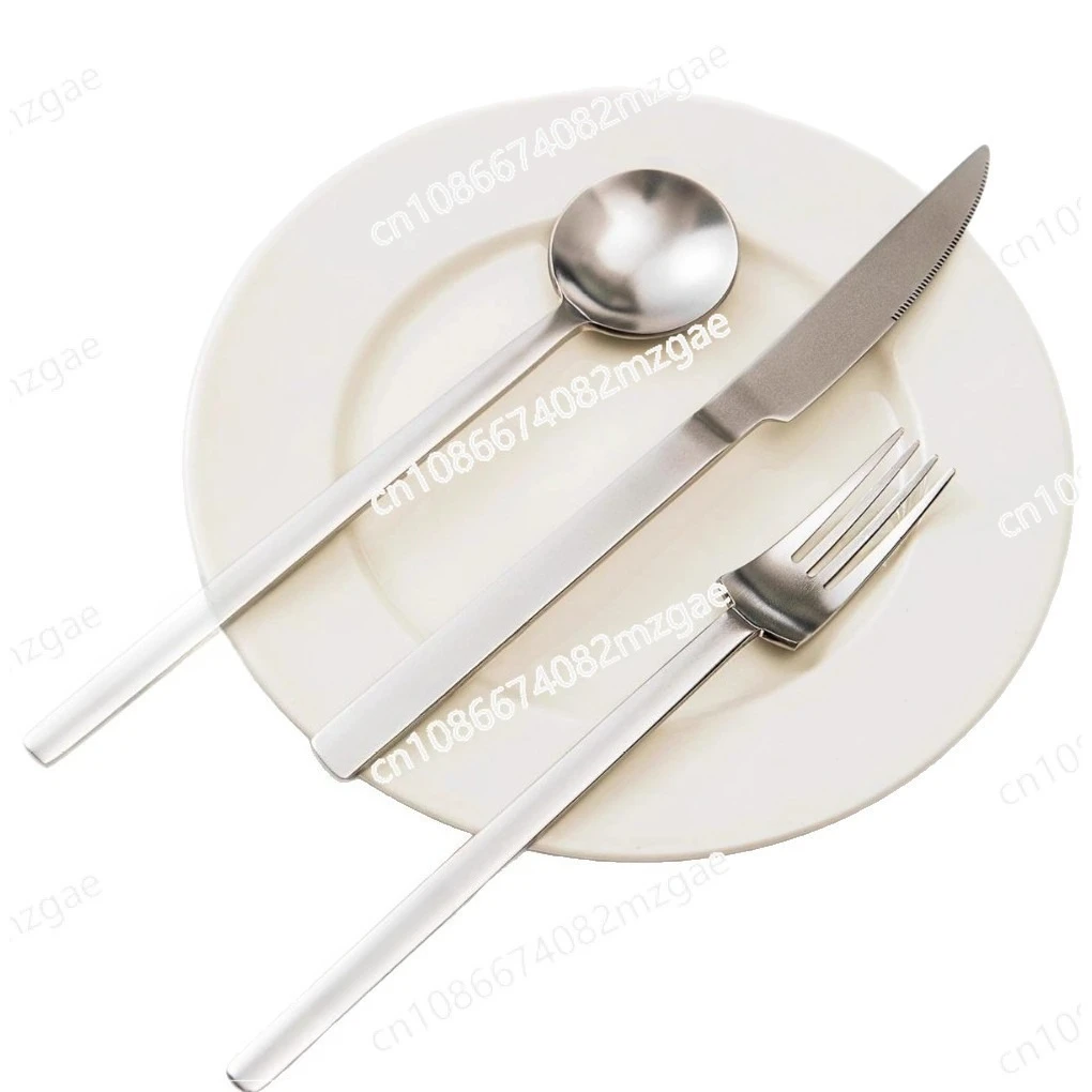 Pure Titanium Western Tableware Knives, Forks and Spoon Sets Are A Three-piece Set of High-end Light Luxury Steak Knives
