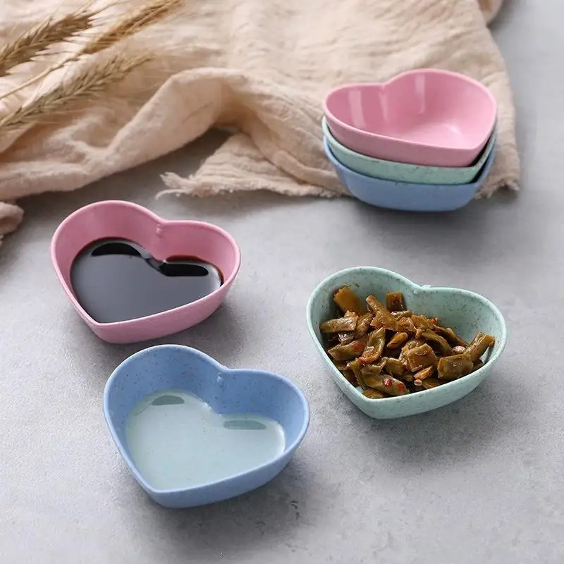 Mini Cute Love Heart Shape Wheat Straw Bowl Snack Small Plate Kitchen Supplies Easy Cleaning Smooth Edge Appetizer Plates 2026