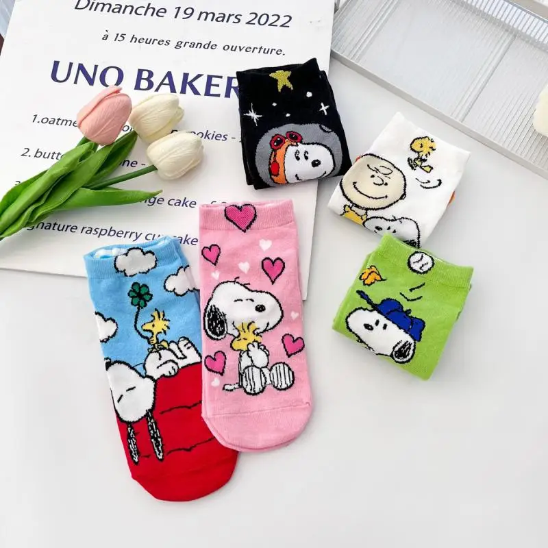 Kawaii Peanuts Snoopy Cotton Socks calzini da barca assorbimento del sudore calzino colorato traspirante personalità della moda Cartoon Girls Gift