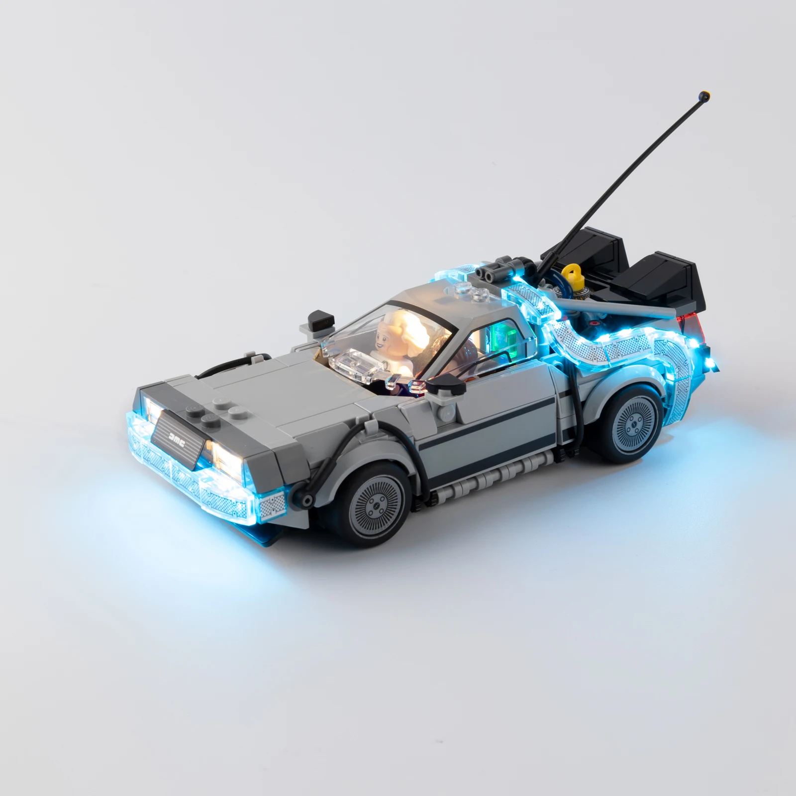 Kyglaring LED-Licht-Set geeignet für Lego Zeitmaschine aus dem Set 77256, Bausteine, Dekorative Lampe, Lego-Bausteine nicht enthalten.