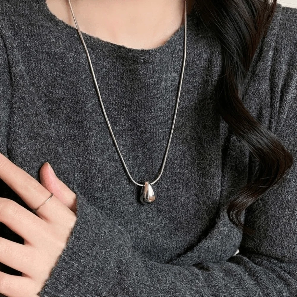 Classic Adjustable Length Water Drop Necklace Silver Alloy Rope Clavicle Chain Punk Metal Vintage Heart Pendant Necklace Party