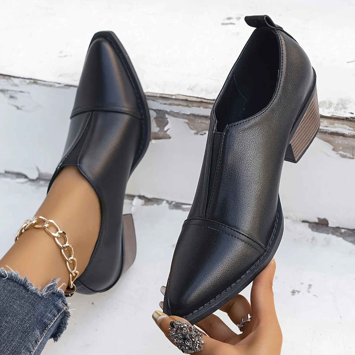 

Women'S Fashionable Black Pointed Toe Block Heel Ankle Boots Stylish Material Slip-On Design Casual Footwear Trendy Ankle Boots