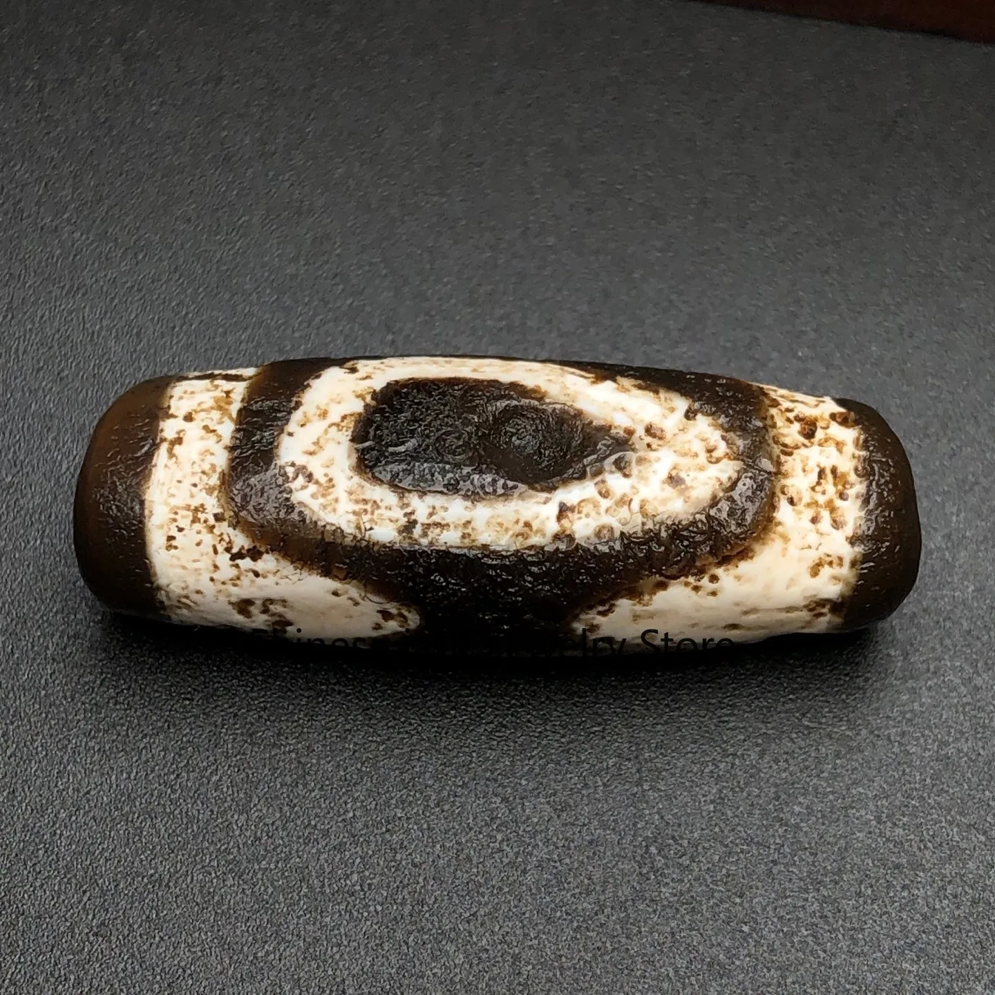 Tibetan Buddhism Agate 2 Eyes Tiger Tooth Dzi Bead Amulet Necklace Pendant G4739