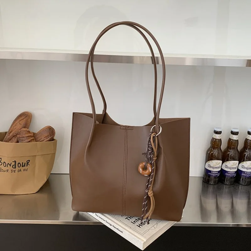 

Elegant Ladies Hand Bags Crafted From Faux Leather Featuring Estonia Trendy Lightweight Soft Daily Modern Look