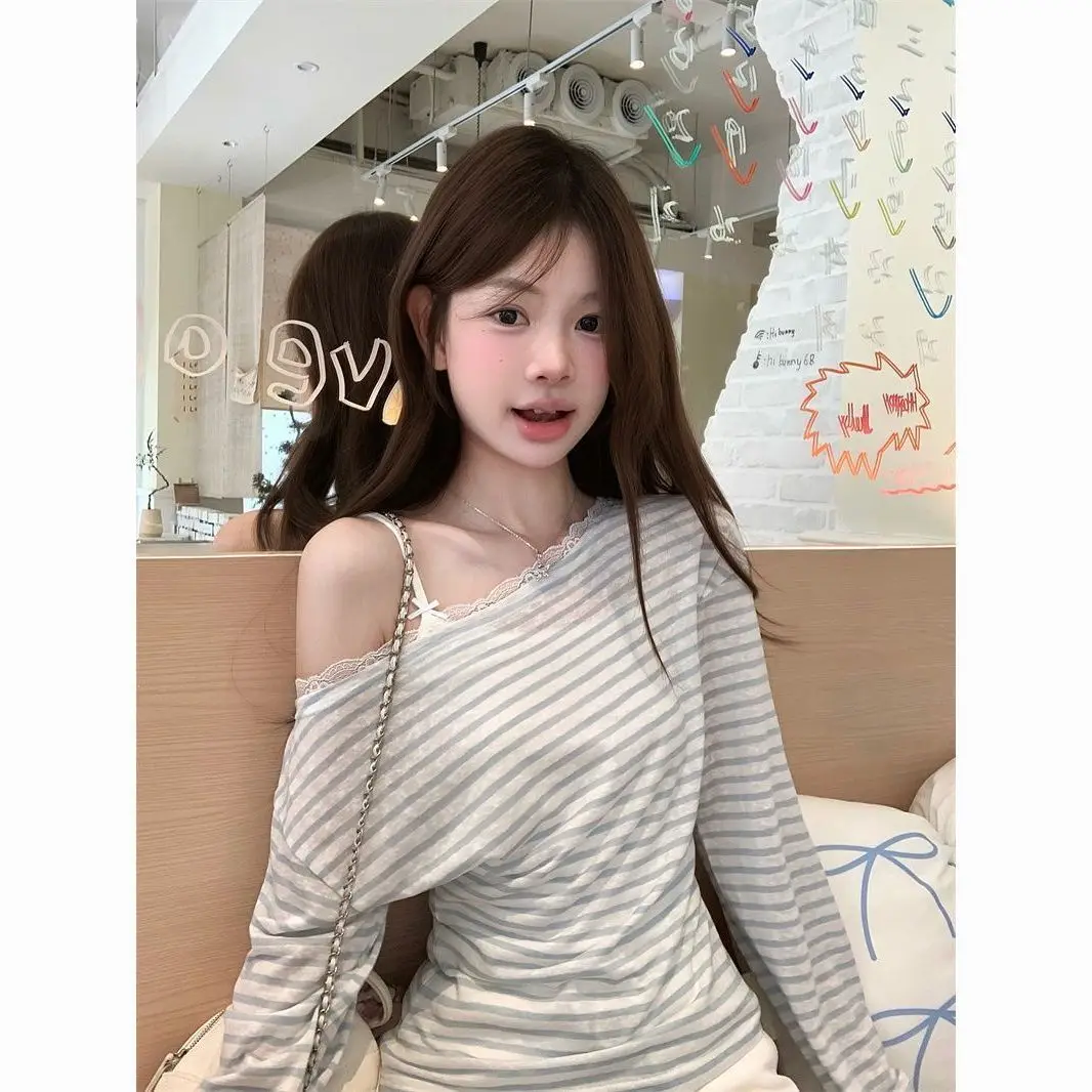 2026 Spring Summer New Lace Splicing Pure Desire Style Slant Neck Striped Hoodie Slim Fit Off Shoulder Ins Top Chic