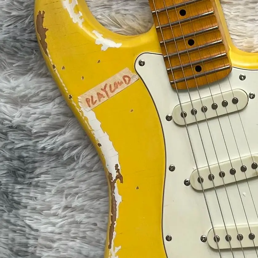 

Customized Heavy Relic Big Head ST Yellow 6 Strings Aged Electric Guitar Scalloped Fingerboard OEM