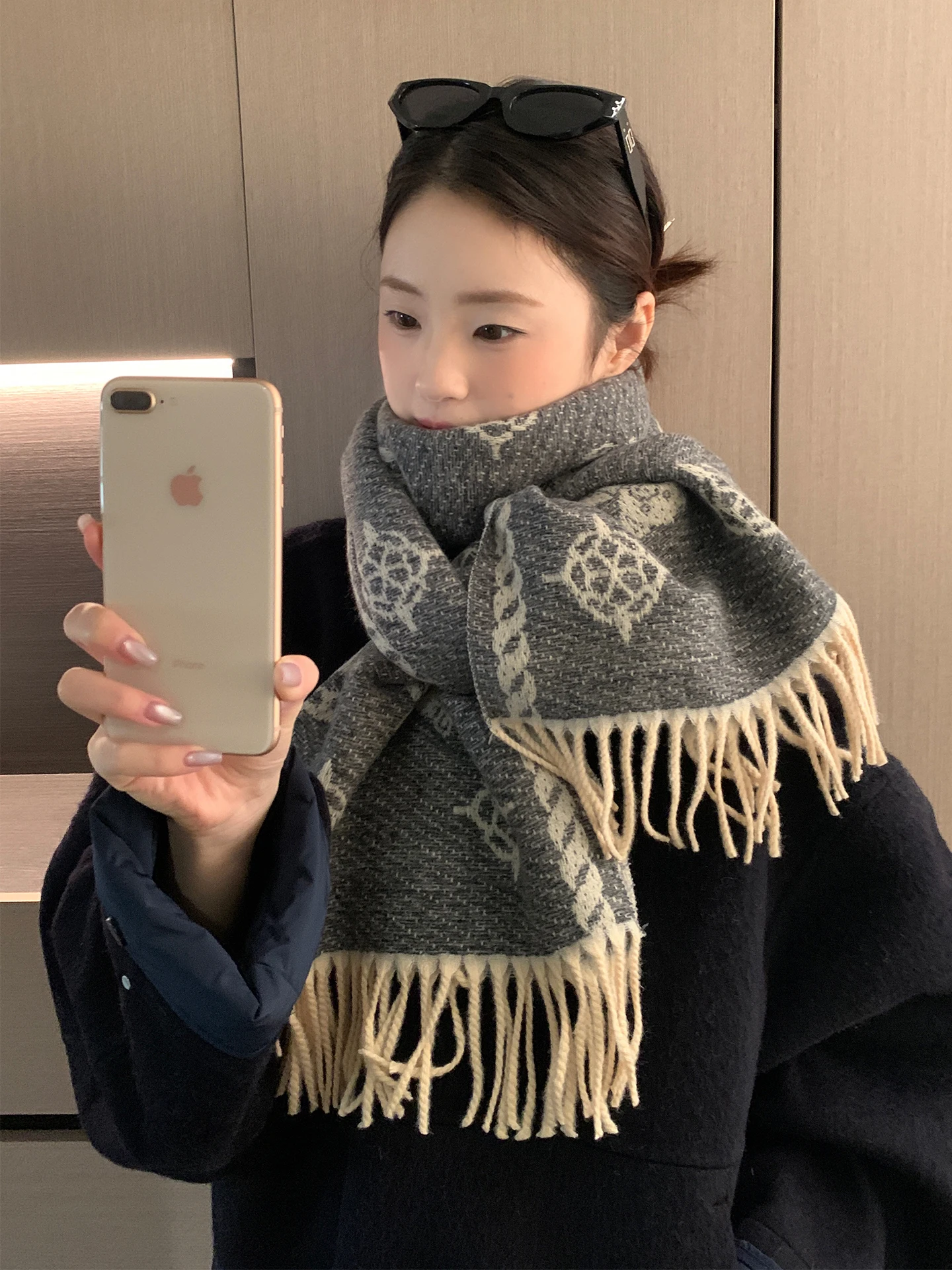 Grey Korean Style Teddy Bear Fringed Scarf For Women Thickened For Winter Neck Warmer For Students
