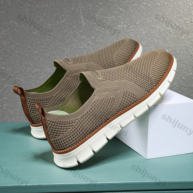Large Men's Casual Shoes Spring Breathable Fly Woven Non Slip Running Shoes Fashion Lightweight Comfortable Vulcanized Shoes