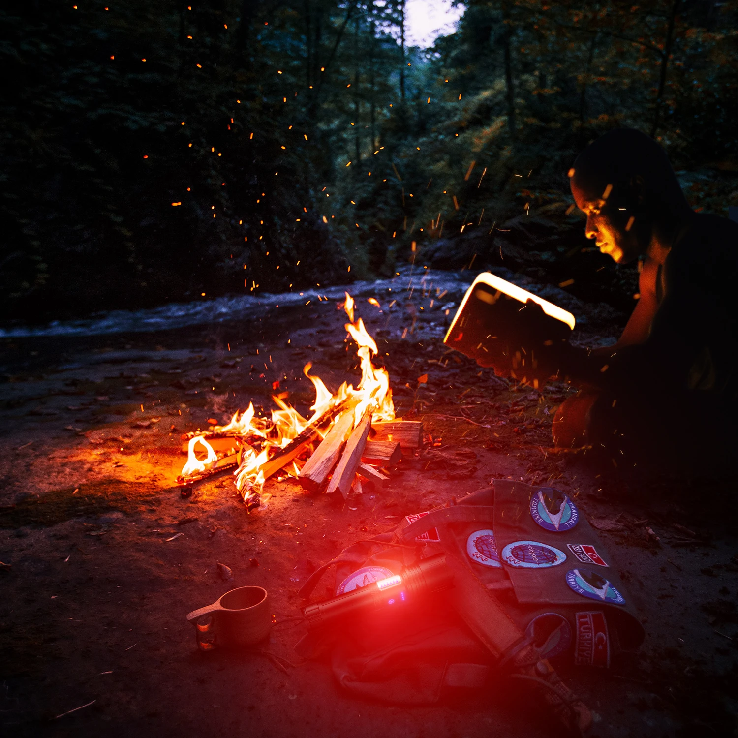 مشاعل Led قوية جديدة 5000 ضوء تكتيكي فائق السطوع 10000 أضواء الطوارئ تلسكوبي ضوء التكبير المدمج البطارية #5