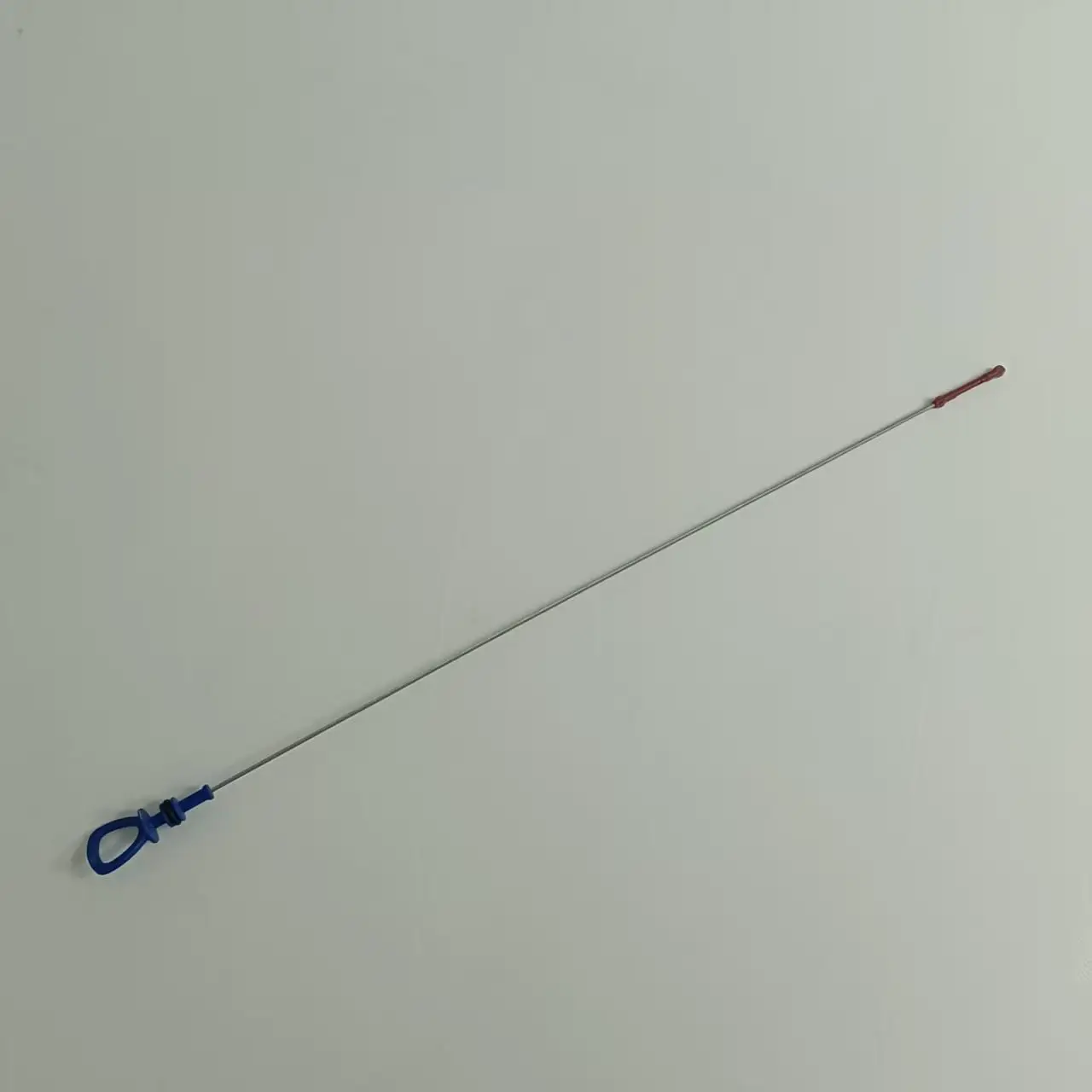 A1330104000 Щуп для измерения уровня моторного масла автомобиля для Mercedes Benz W176 C117 CLA Coupe X156 AMG GLA45 A45 AMG 1330104000 A1330104000 Щуп для измерения уровня моторного масла автомобиля для Mercedes Benz W176 C117 CLA Coupe X156 AMG GLA45 A45 AMG 1330104000