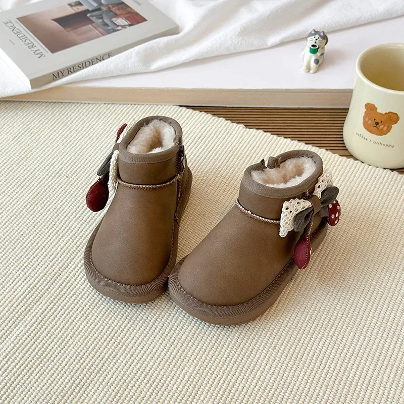 Girls Short Boots with Thick Fur Kids Snow Boots Versatile Soft Sole 2025 Winter New Children Leather Boots Sweet Bow Round Toes