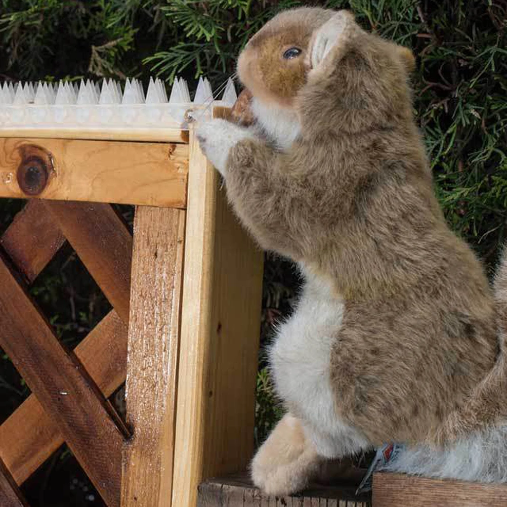 

4 Pcs Magpie Deterrents Garden Bird-proof Pills Anti-climbing Spike Repellent Indoor