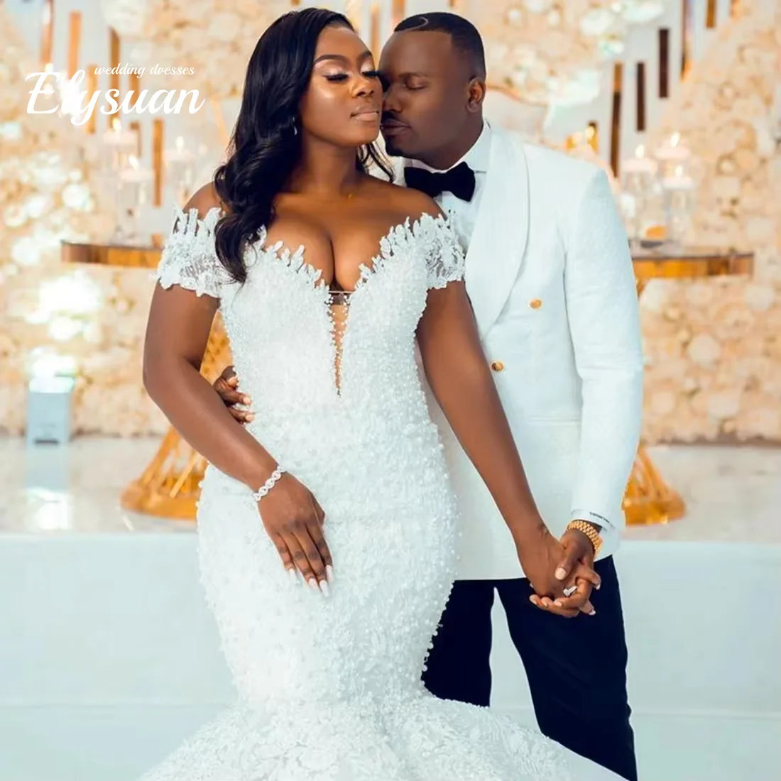 تخصيص قبالة الكتف اللؤلؤ الثقيل حورية البحر فستان الزفاف الأفريقي يزين بالإضافة إلى حجم أثواب الزفاف